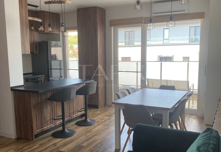 Apartament modern cu 3 camere, terasă de 15 mp, Borhanci. - Poză 2