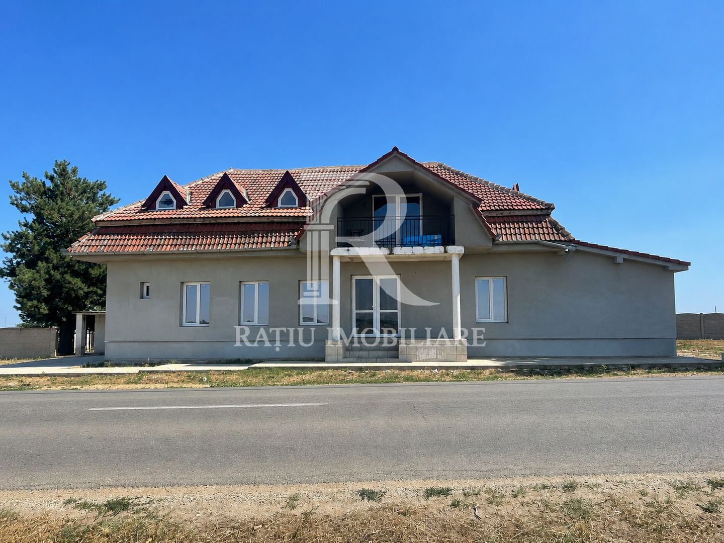 Casă cu potențial comercial | 1700 mp teren | Tarian – Girișu de Criș - Poză 1