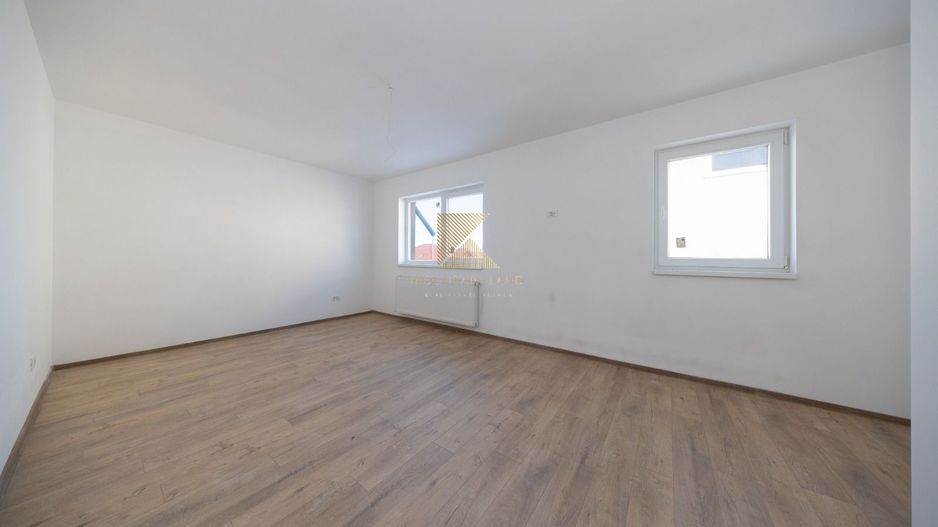 Casă modernă cu curte privată, aproape de Brașov – Cartierul Izvor - Poză 12