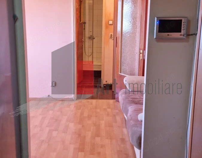 Vanzare apartament 2 camere Crângași, reabilitat termic, posibilitate centrală - Poză 9