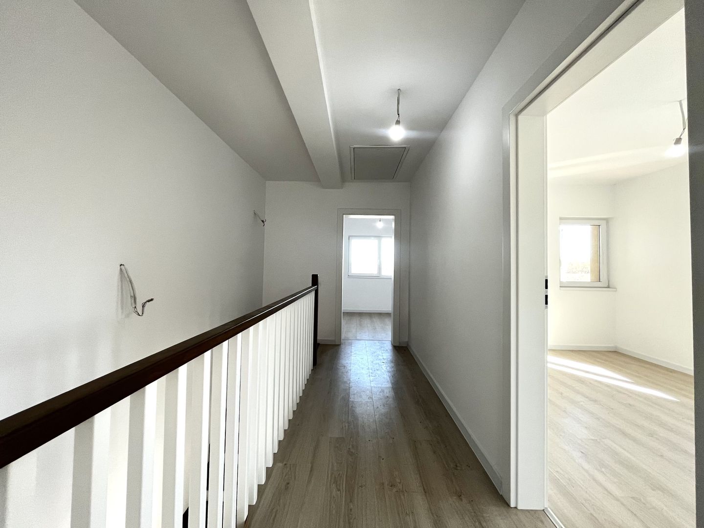 Duplex modern, separat prin camera tehnica, in Ghiroda - zona Primărie - Poză 12