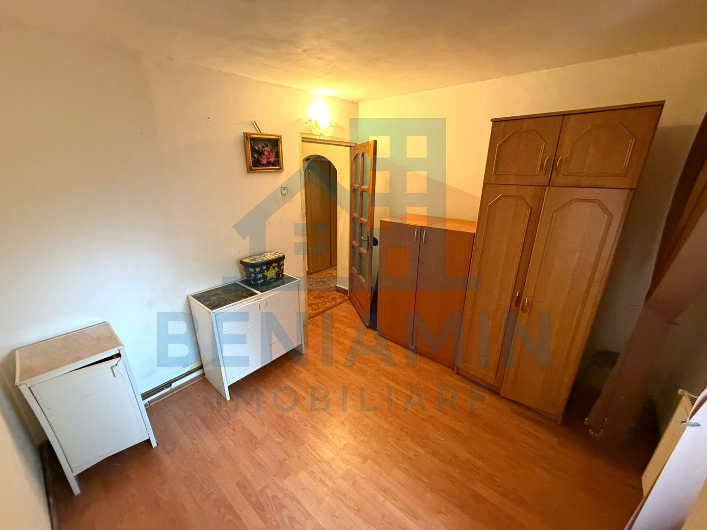 3 camere - parter - 55mp - centrala proprie - Craiovita - Materna - Poză 8