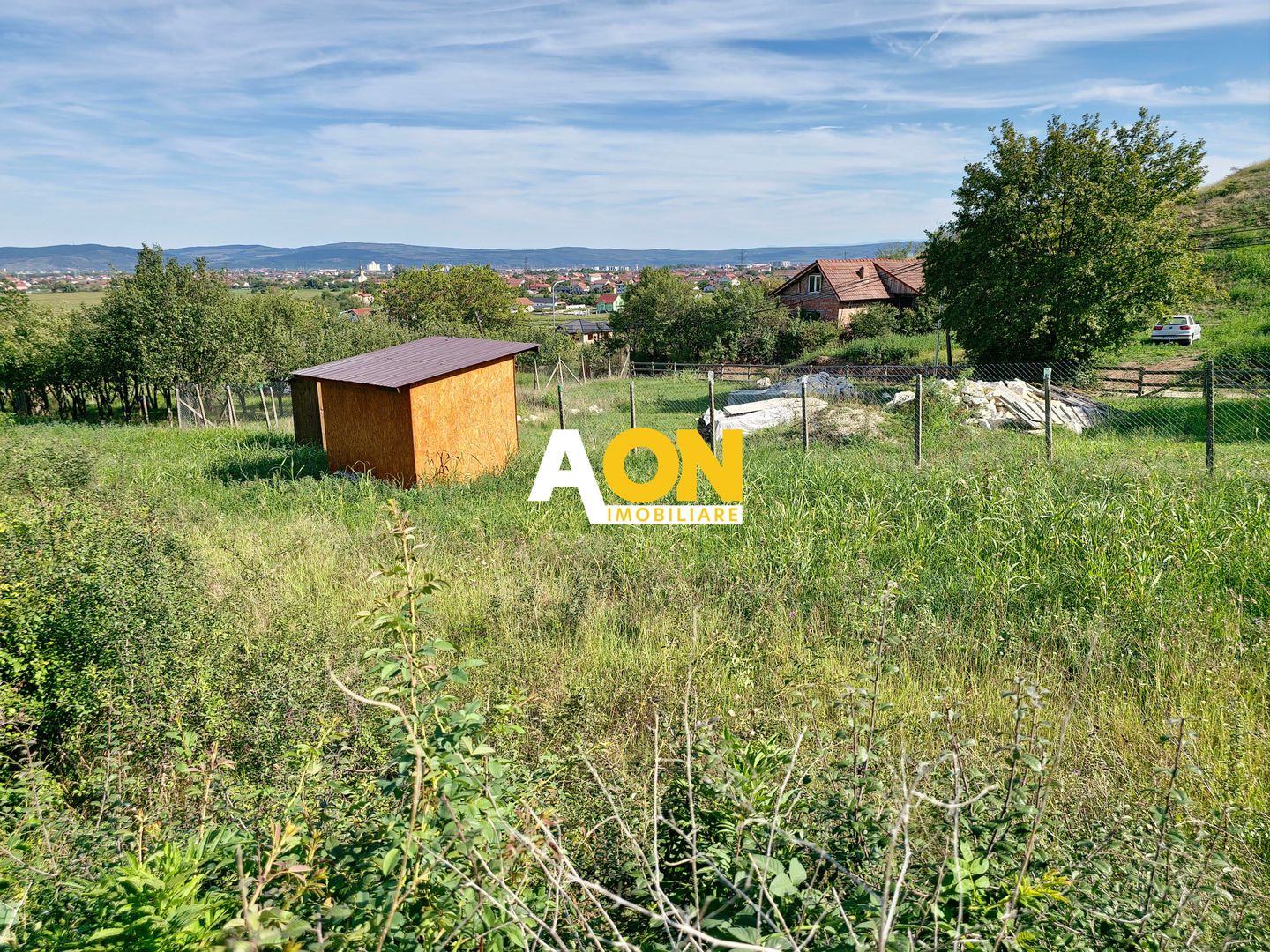 Teren parcelabil, 1600 mp, cu utilitati si iluminat stradal, Micesti - Poză 2