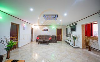 Casă spațioasă cu funcțiune de pensiune – Kamsas - Poză 1