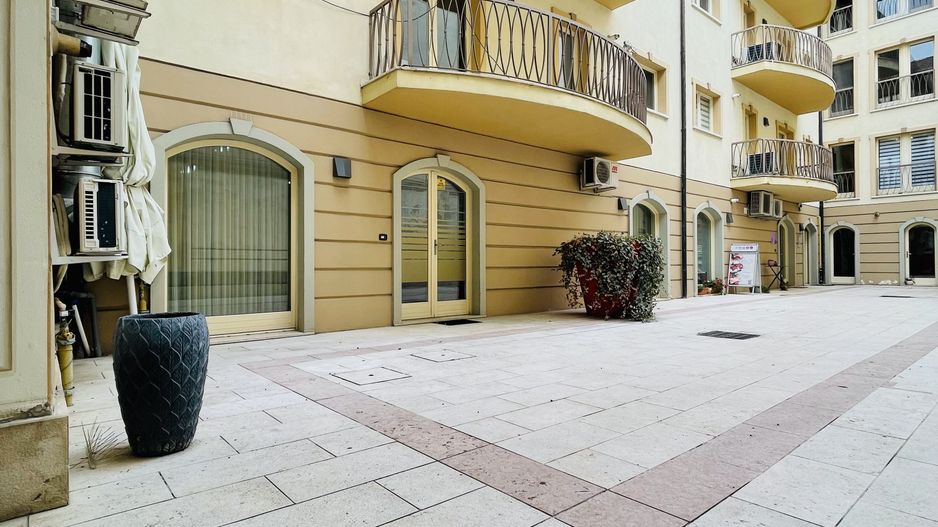 P-ta Unirii - Comision 0% | Apartament 3 camere-113 mp | Imobil 2008 - Poză 4