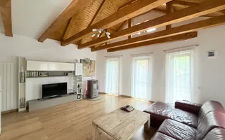 Casă cochetă cu teren generos și panoramă Chinteni - Poză 26