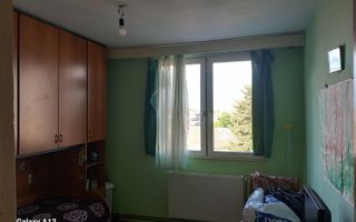 Vand apartament 3 camere, etaj 3, Satu Mare, Carpati 1 - Poză 2