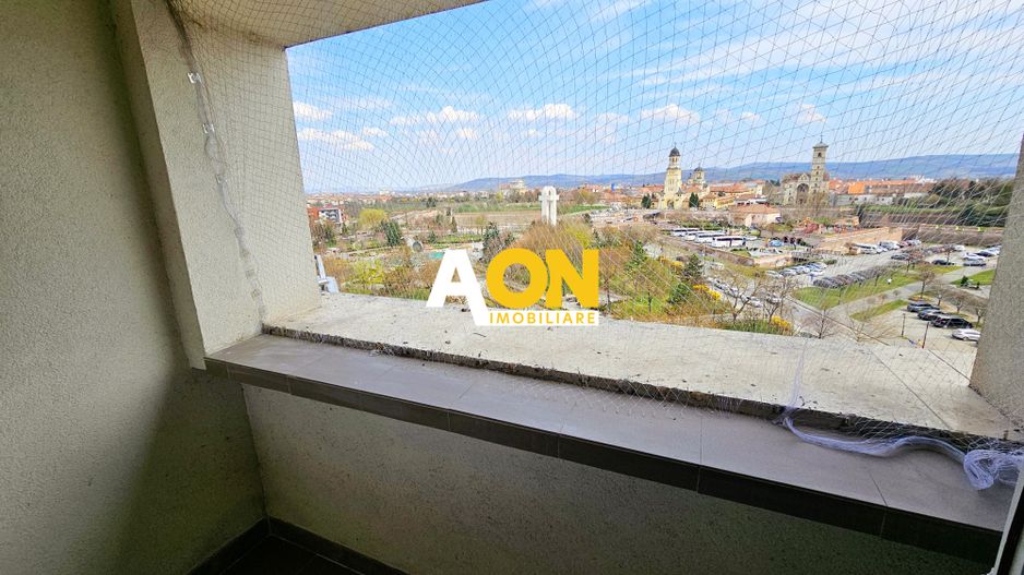 Garsoniera decomandata, 33 mp utili, cu balcon, cu vedere spre Parc - Poză 2