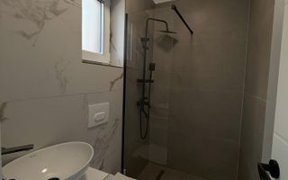 Casă la cheie | 3 dormitoare | Zona restaurantului Il Milanese - Poză 16