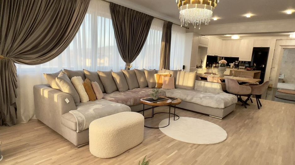 P. F.  Penthouse  Bucium 3 camere 140 mp MOBILAT - Poză 1