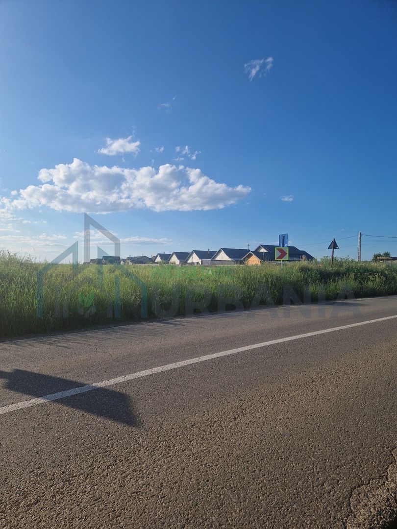 Teren intravilan 4000 mp în Vorovești, Miroslava – ideal investiție sau construcții case - Poză 5