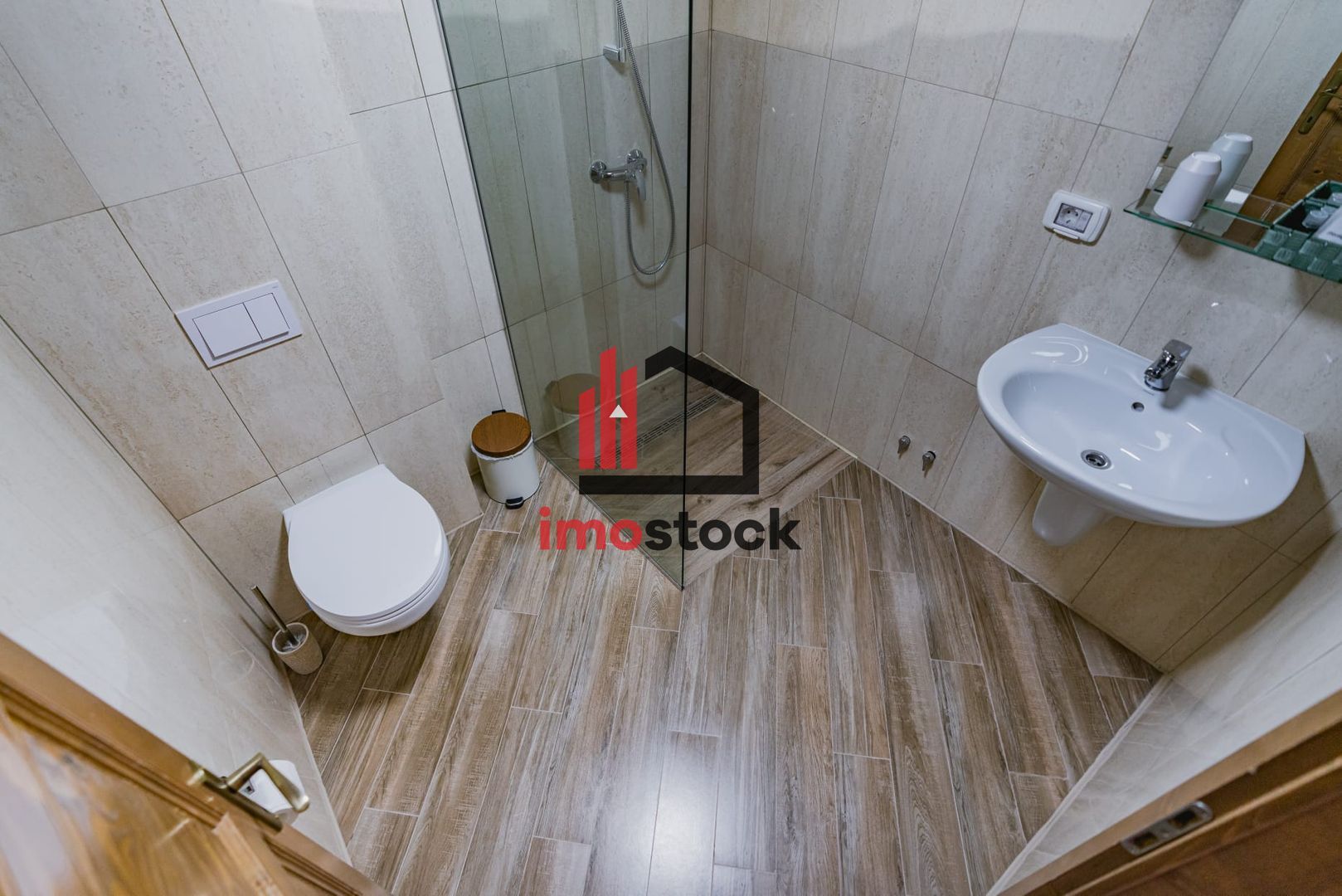 Business la cheie - Proprietate tip pensiune cu rating 9,8/10 Booking - Poză 10