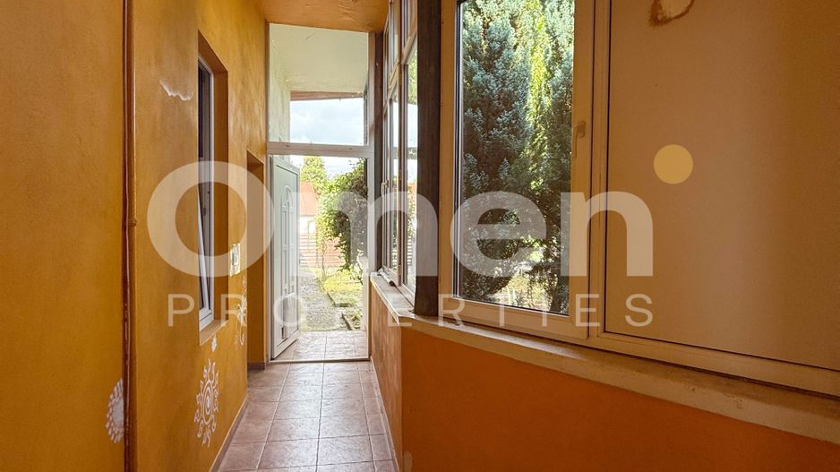 Casă cu 3 camere, garaj și anexă în centrul vechi Baia Mare - Poză 8