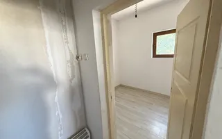 Casa individuala - 211 mp utili - 6 cam - 4 bai - Necesita investitie - Poză 15
