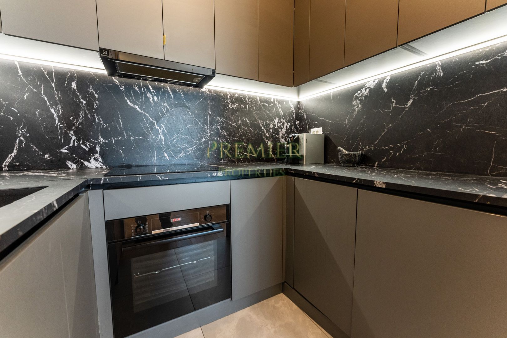 Apartament 2 camere de lux One Verdi Park complet mobilat loc parcare inclus - Poză 15