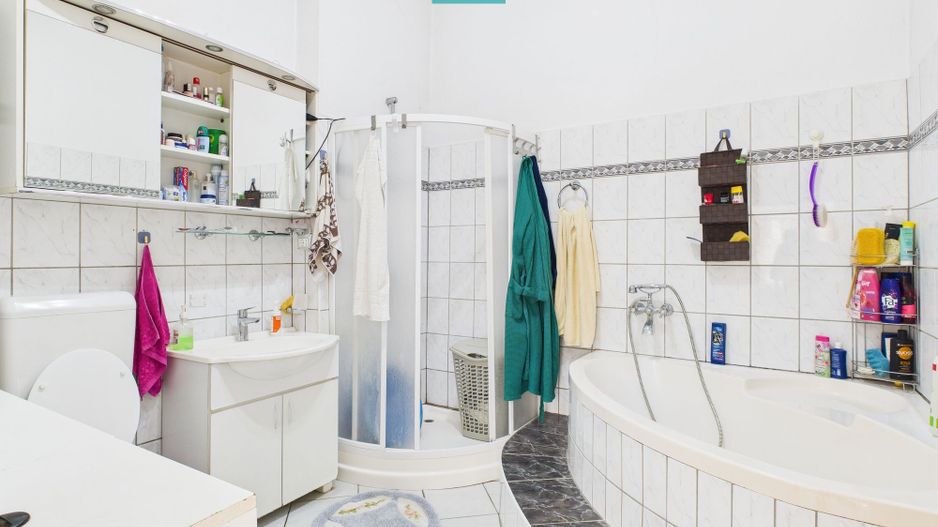 Casă cu piscină și teren generos, Sântana - Poză 6