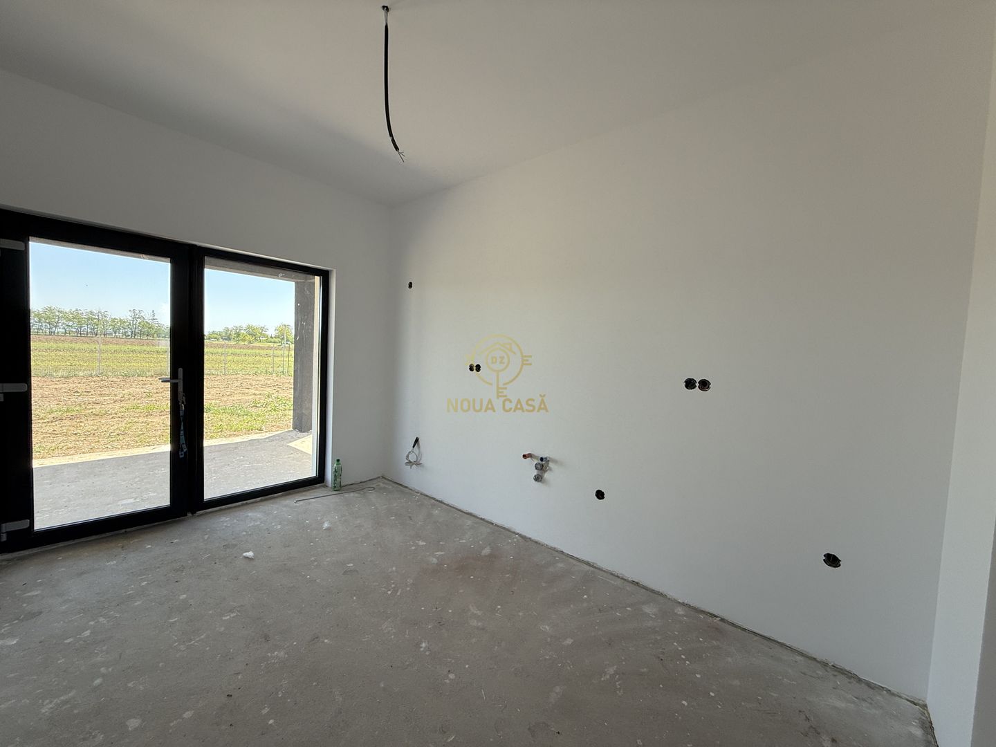 De vanzare Casa cu 3 Dormitoare/Semifinisata Teren 6.5Ari - Poză 5