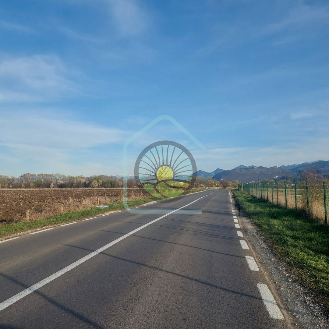 Rezervat! OPORTUNITATE INVESTITIE- TEREN BRASOV-STUPINI - Poză 3