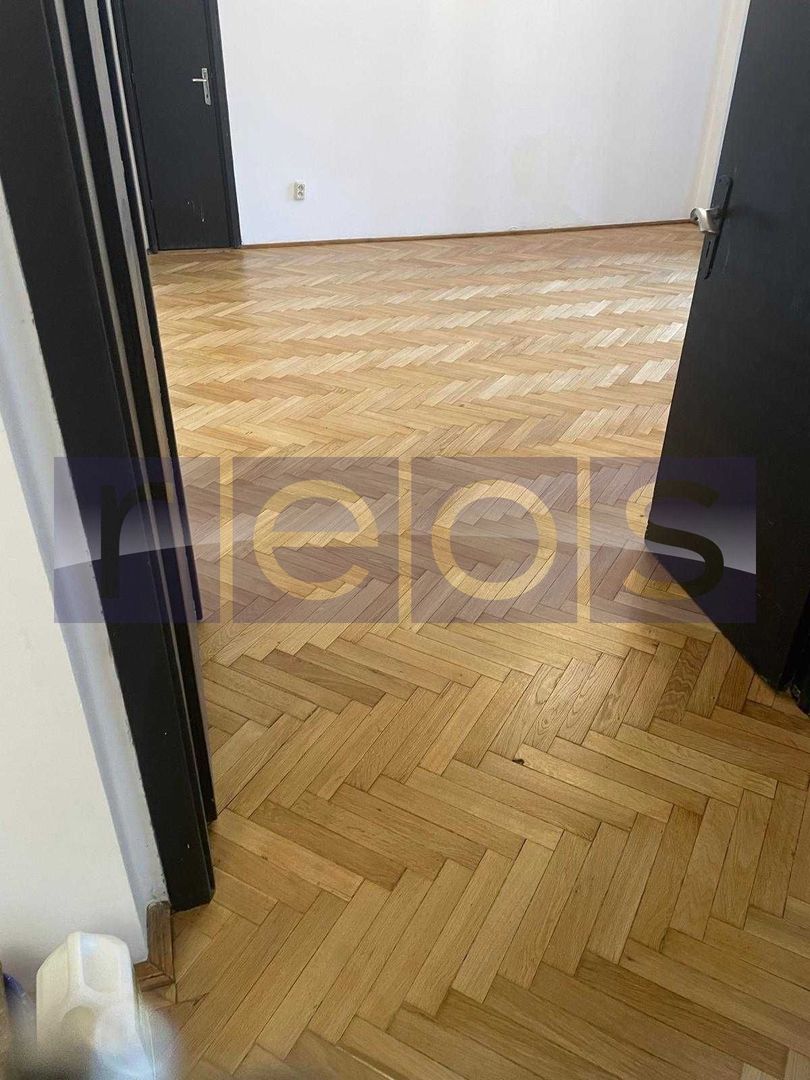 DE VÂNZARE APARTAMENT DE 3 CAMERE ZONA ULTRACENTRALĂ - Poză 5