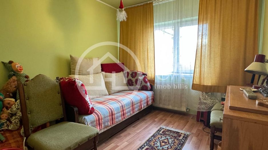 Apartament cu  3 camere de vânzare în zona  Iosia,  Oradea - Poză 1