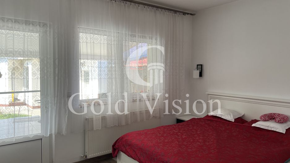 Case cu 7 camere, curte proprie + spălătorie, în Sighetu Marmației - Poză 10