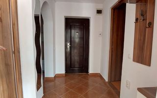 Apartament decomandat cu 2 camere, balcon și parcare, în zona Florilor - Poză 8