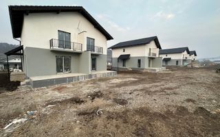 Casa cu 3 camere, 82mp, parcare, Zona Livezeni - Poză 1