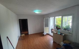 vand apartament 3 camere strada covasna Brâncoveanu - Poză 1
