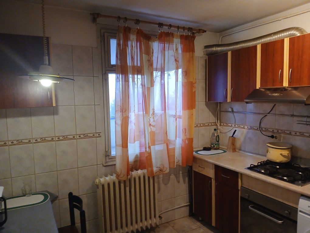 Apartament 2 camere de inchiriat, mobilat, parcare inclusa, Drumul Taberei - Poză 1