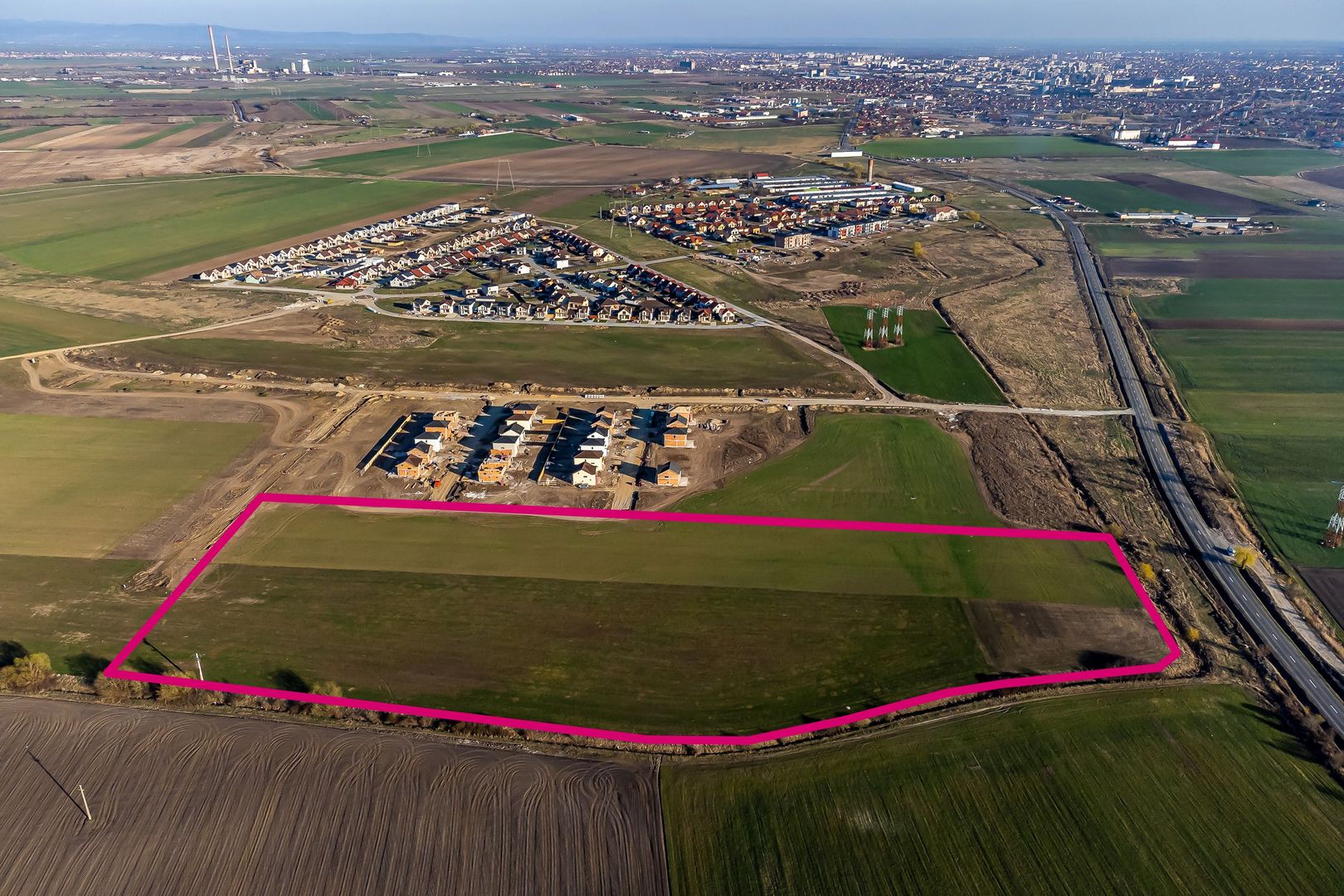 Teren de case lipit de Cartierul Westfield - Poză 1