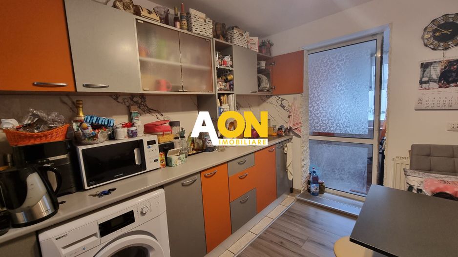 Apartament 2 camere, semidecomandat, parter inalt, Cetate - Poză 1