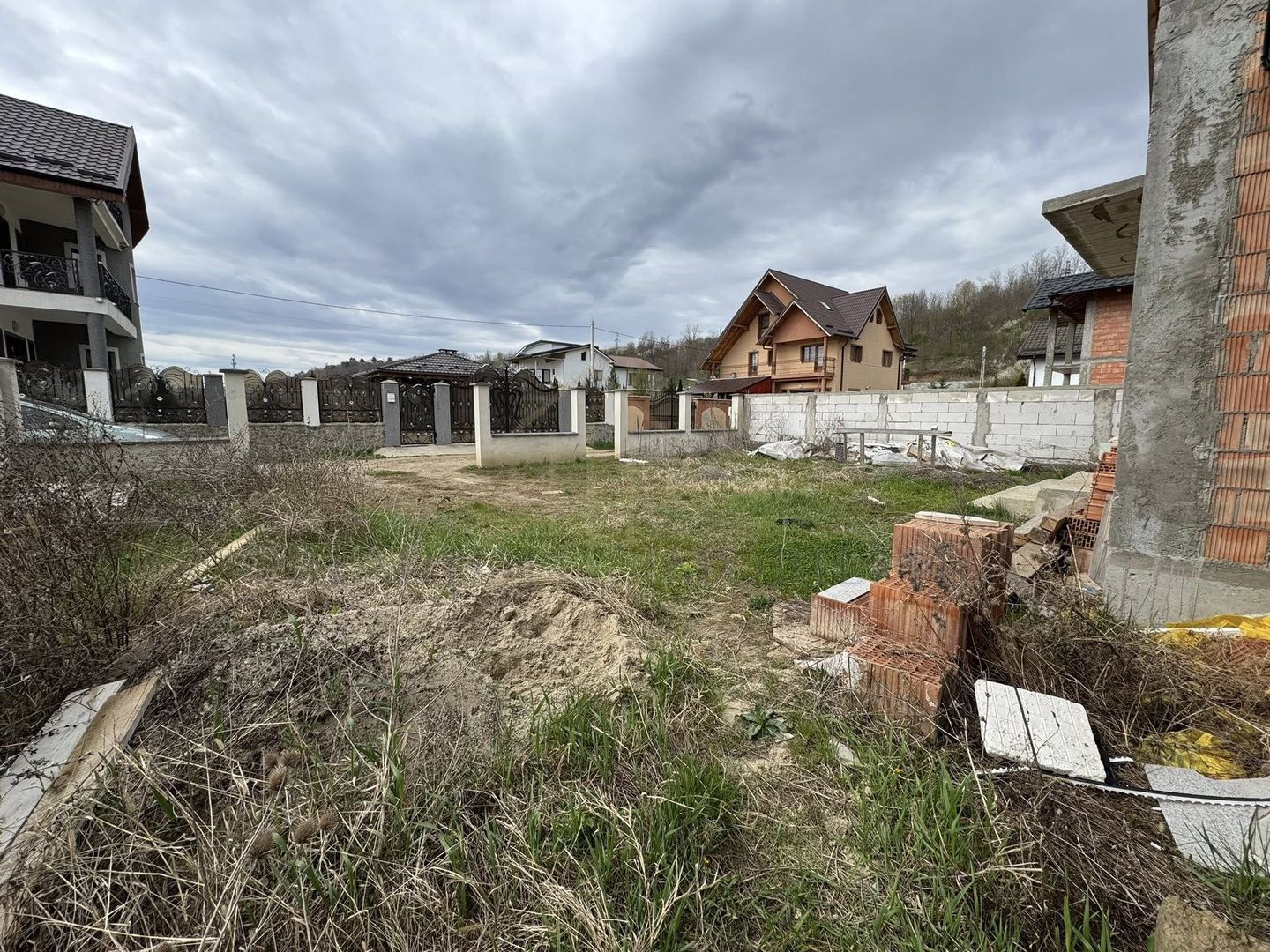 Casa individuala de Vanzare - Cartier Andrasesti - Poză 19