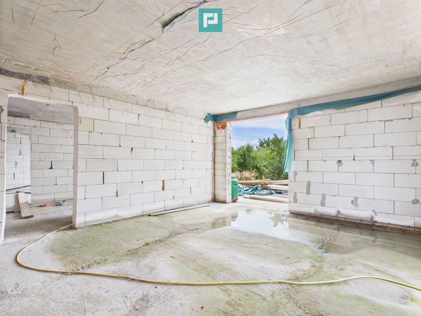 Duplex spațios la roșu – Șag, zonă liniștită - Poză 1