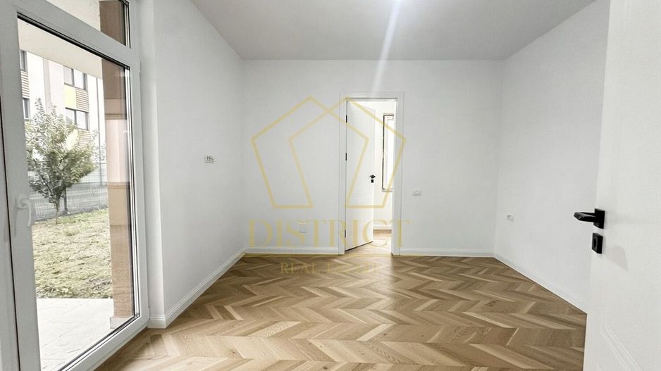 Apartament cu 4 camere și curte proprie | Dumbravita - Poză 6