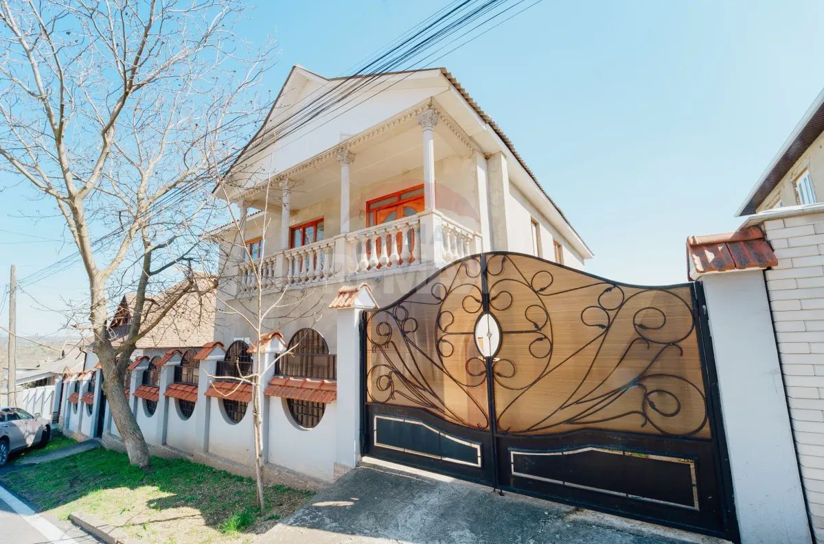 De Vinzare Casa în 2 nivele or. Orhei, - Poză 3
