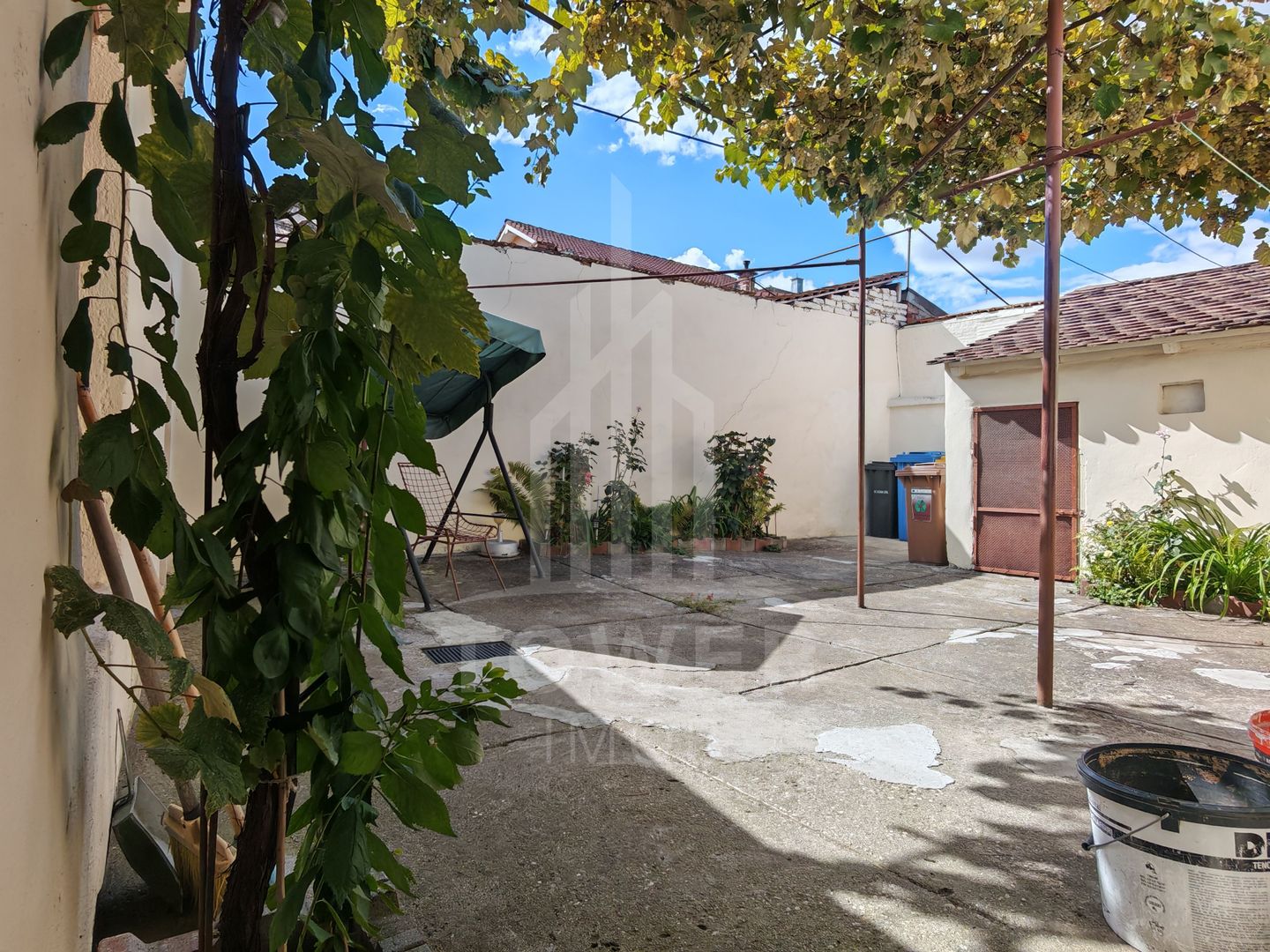 Casă individuală cu 3 camere, curte , în Sibiu, zona Lupeni - Poză 7