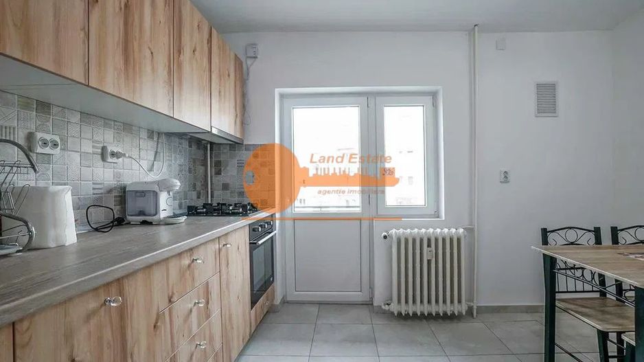 3 camere Piata Unirii (250metri metrou) - 1992 - Poză 5