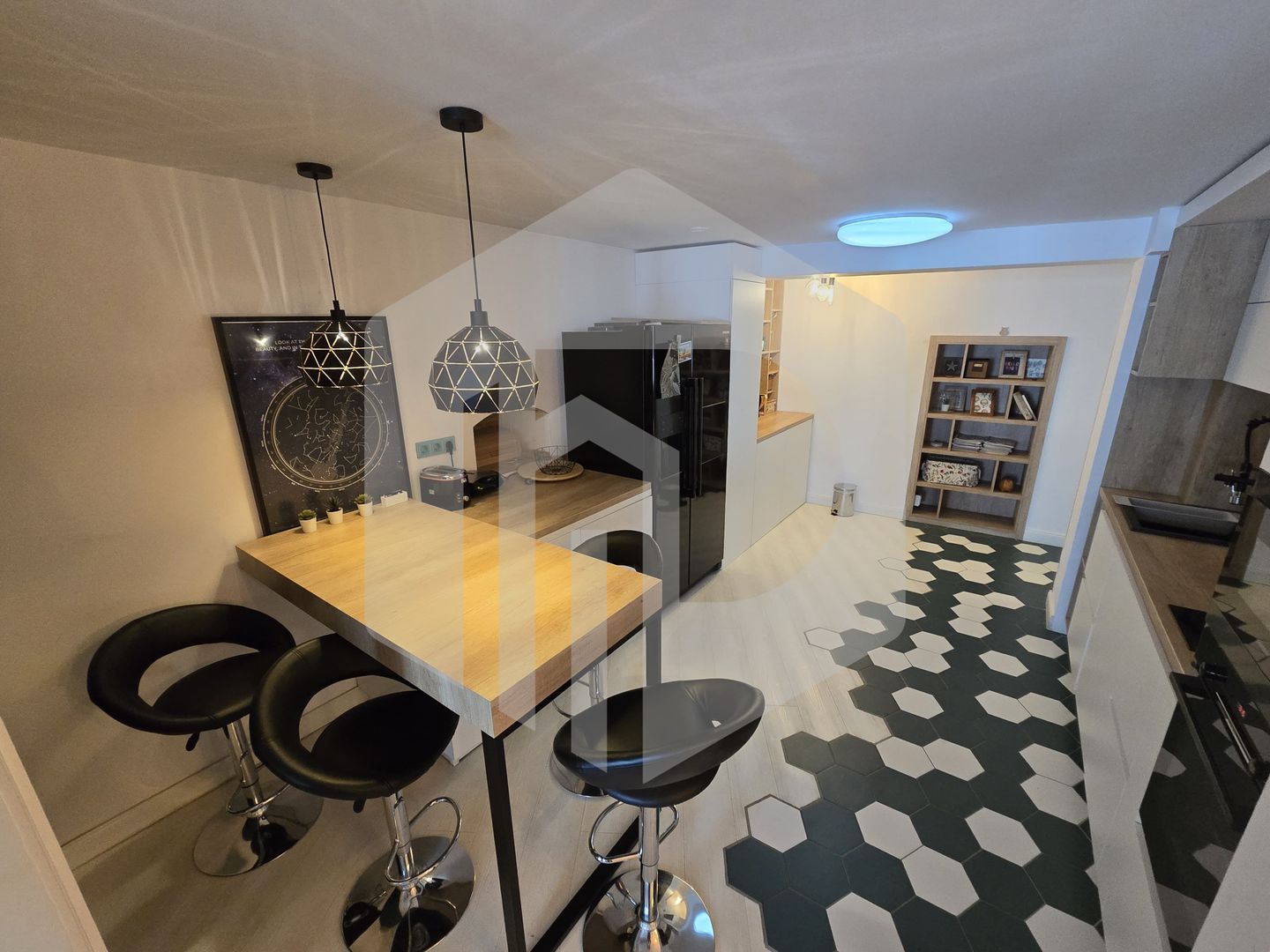 Apartament superb 3 camere zona Ultracentrala - Poză 3