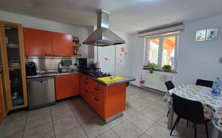 Casa 5 Camere, 2 Bai, 600mp Teren, Zona Oarda - Poză 8