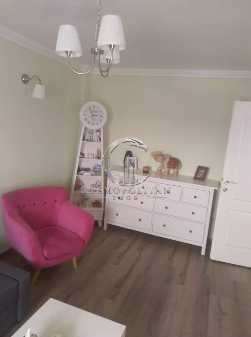 Apartament cu 3 camere ~ zona Balcescu ~ etaj 8 ~ renovat/mobilat - Poză 2