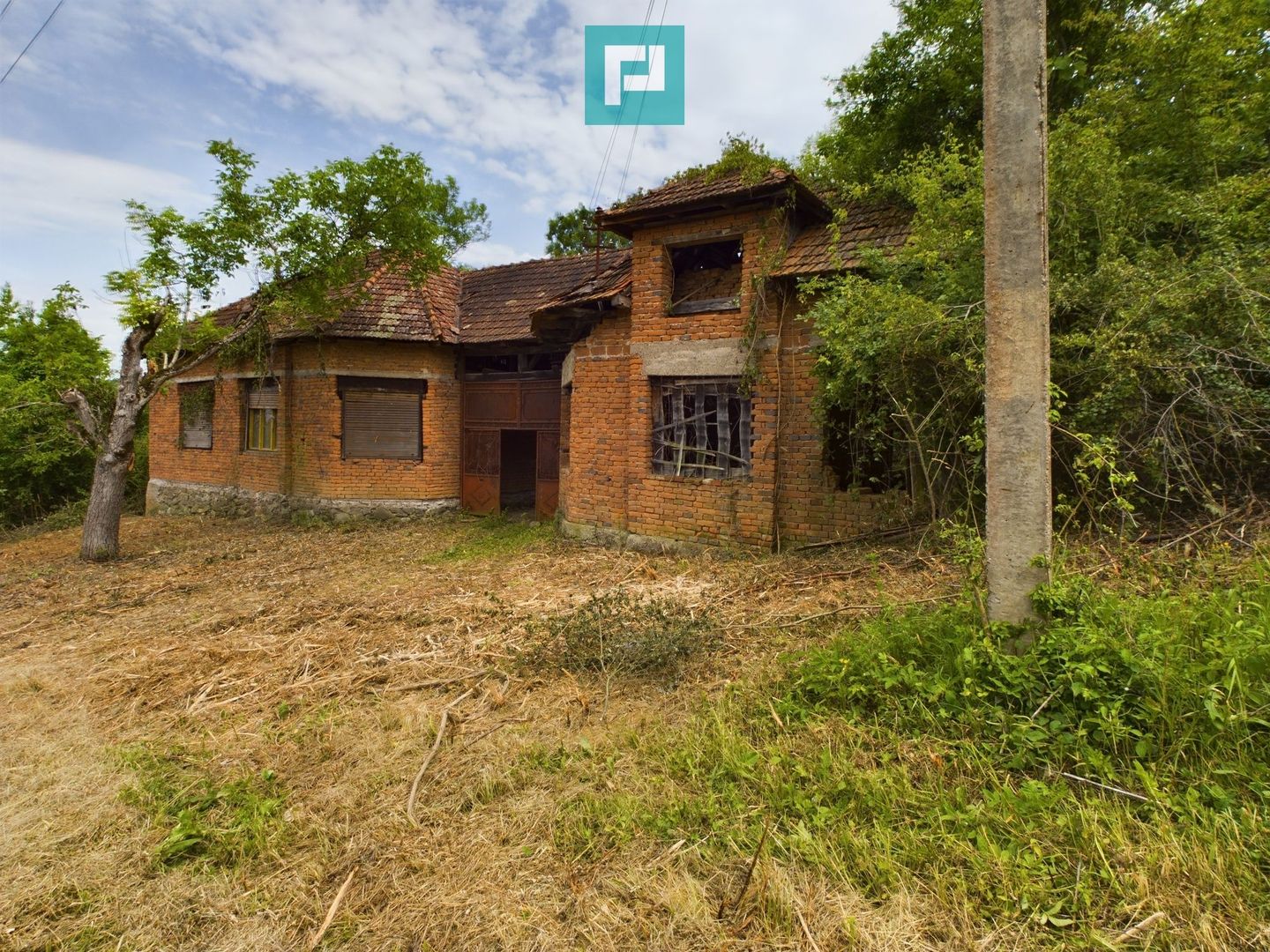 Loc de casă cu construcție în Dezna! - Poză 2