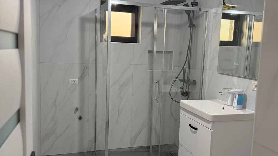 VILĂ P+1E tip DUPLEX și teren 327 mp, VASLUI zona KAUFLAND; - Poză 7