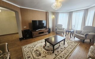 Vilă spațioasă Strejnicu S+P+1E+M, 8 camere, garaj, teren 595 mp - Poză 28