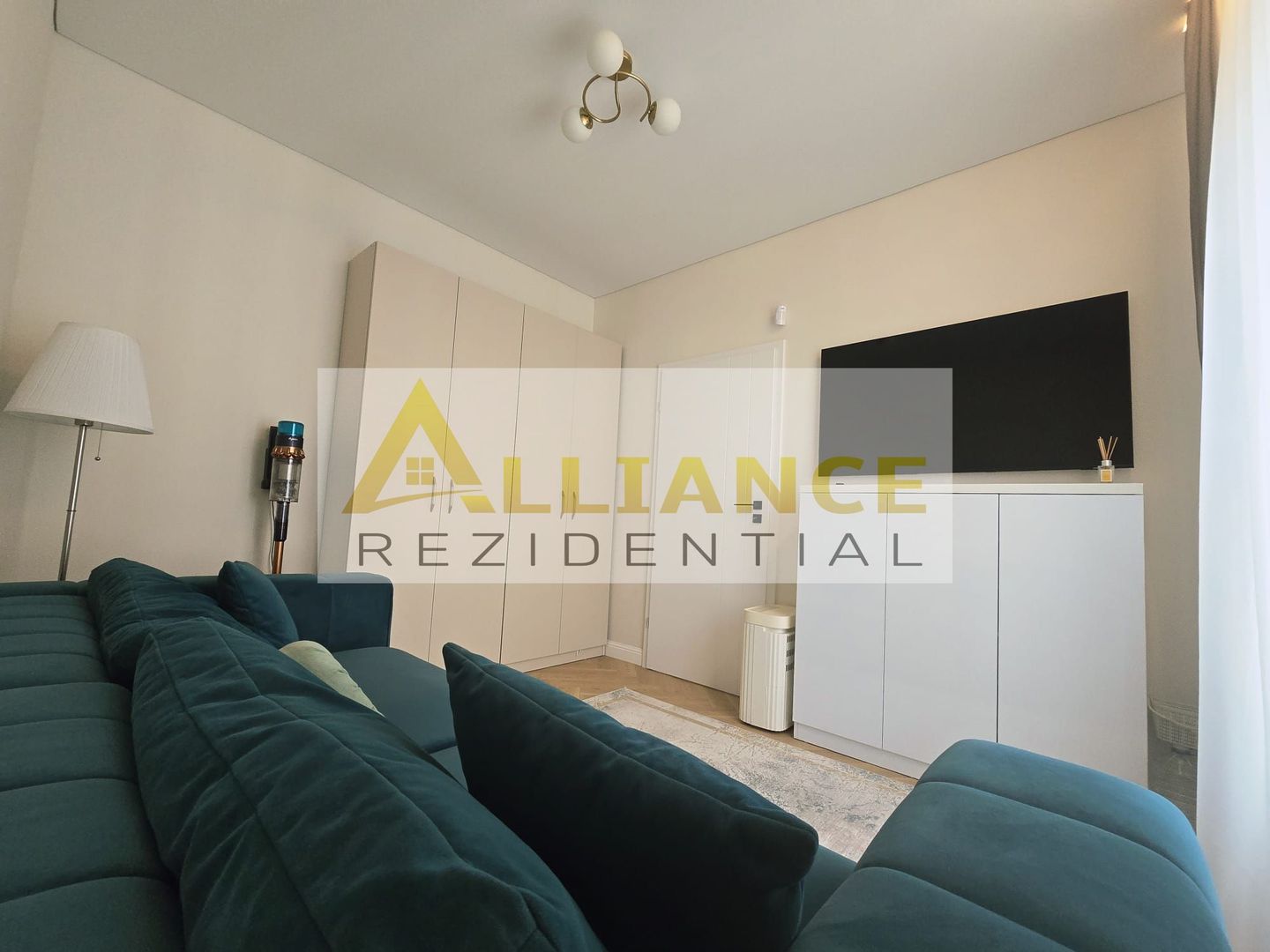 CASA MOBILATA SI UTILATA - 4 CAMERE SI 2 BAI - COMUNA BERCENI - Poză 8