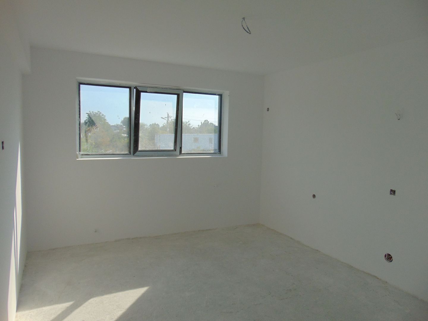 Vila individuala 4 camere! Stefanestii de jos I str Bisericii - Poză 5