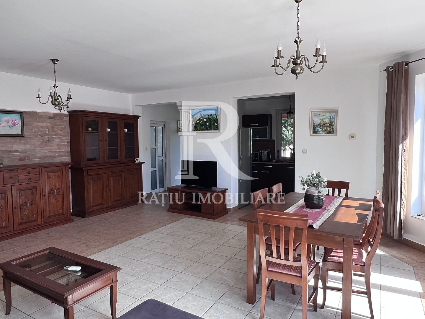 Casă 4 camere de închiriat | Saună | Piscina | Sântandrei | Bihor - Poză 4