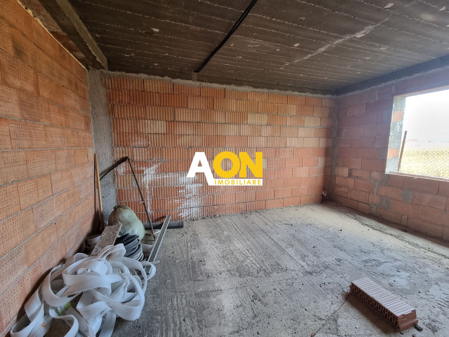 Casa la rosu,2100 mp teren,zona Micesti - Poză 13