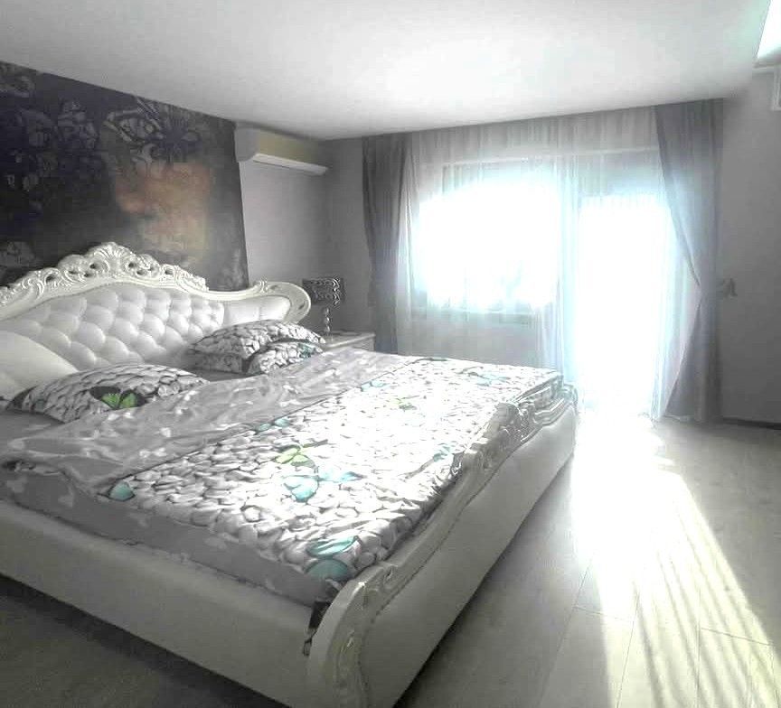 Vila „la cheie” de închiriat în Mazepa, aproape de Faleza Dunării - Poză 9