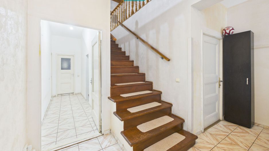 Casă cu teren 345 mp – metrou Laminorului - Poză 2