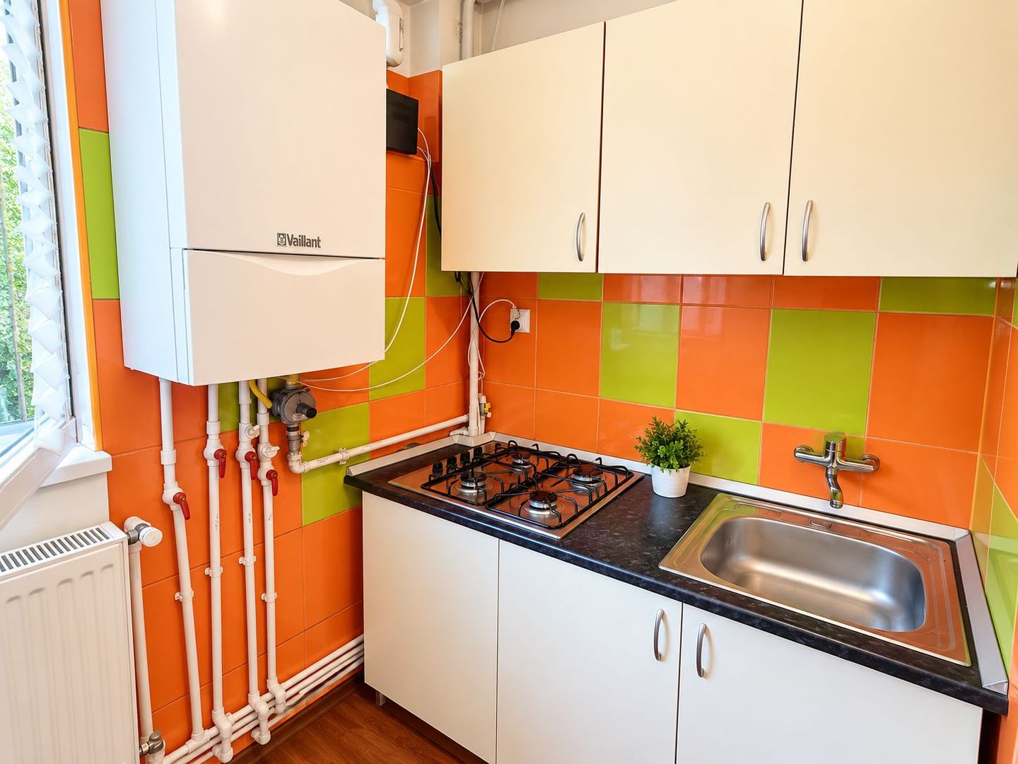 Garsoniera renovata | Centrala proprie | Zona Baicului - Poză 4